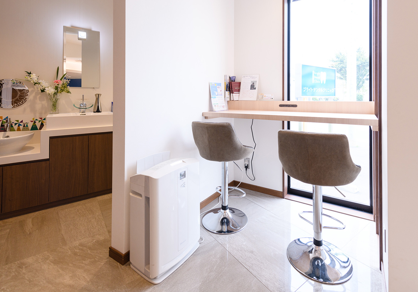 携帯充電スペース